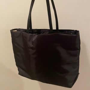 Black tote bag